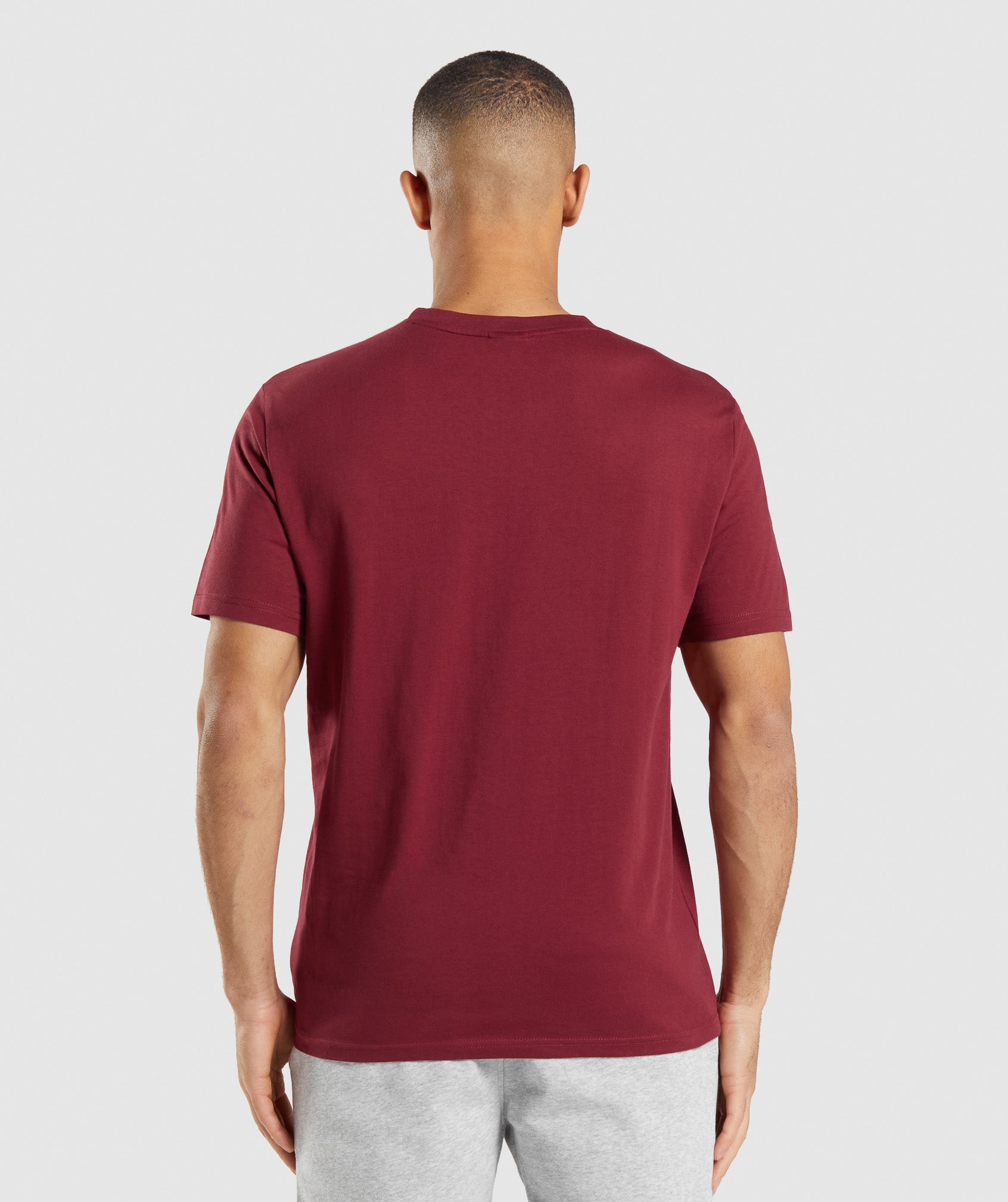Gymshark Crest T-shirts Herren Bordeaux | 7208369-PJ