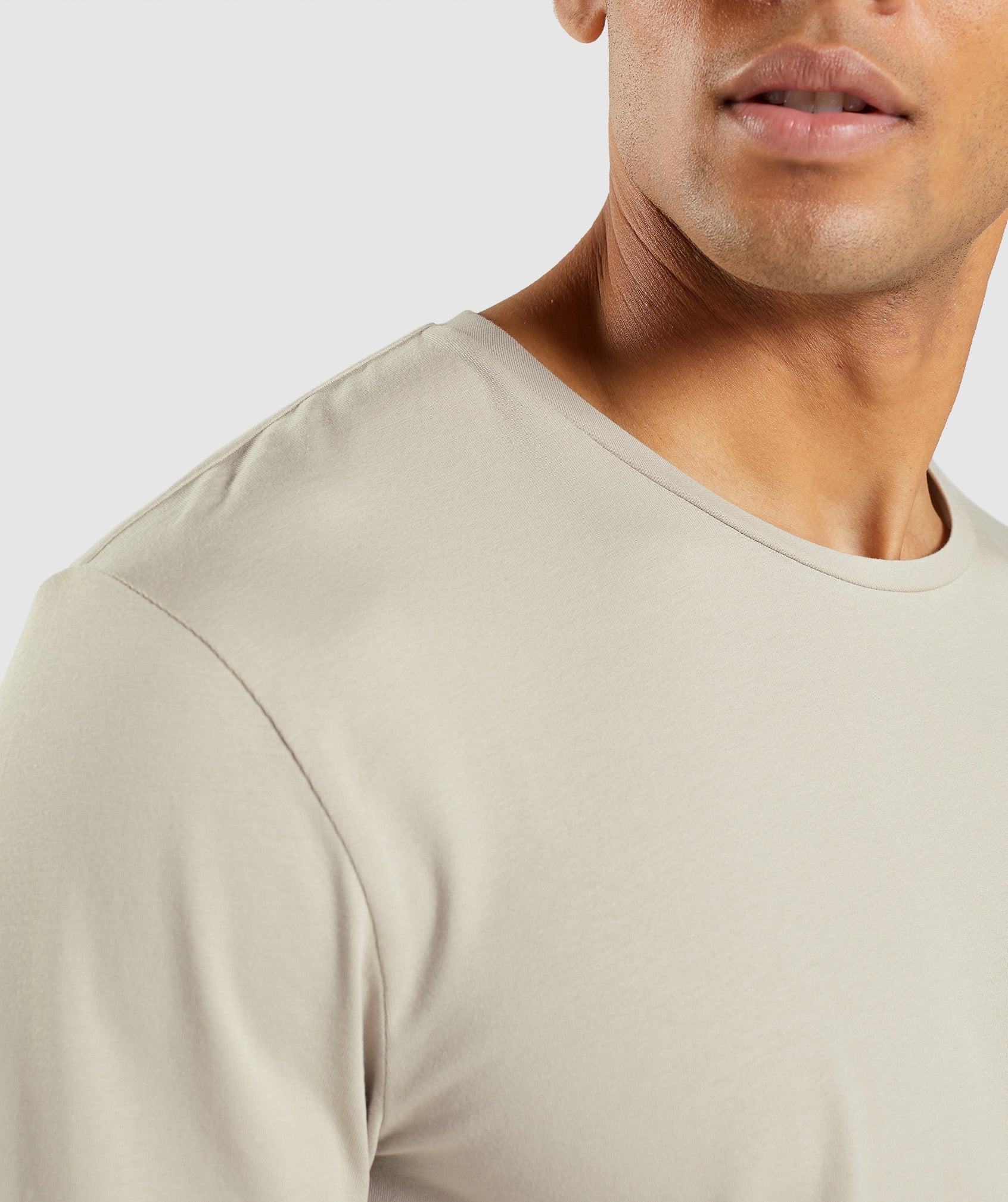 Gymshark Essential Long Sleeve T-Shirt- Pebble Grey T-shirts Herren Hellgrau | 2380549-VK